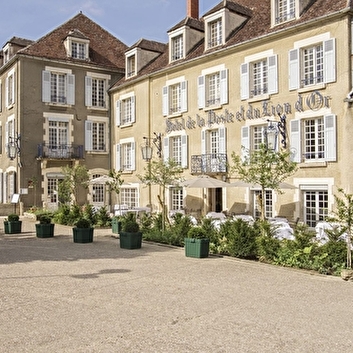 HOTEL DE LA POSTE ET DU LION D'OR - VEZELAY
