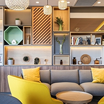 HOLIDAY INN DIJON SUD LONGVIC - LONGVIC