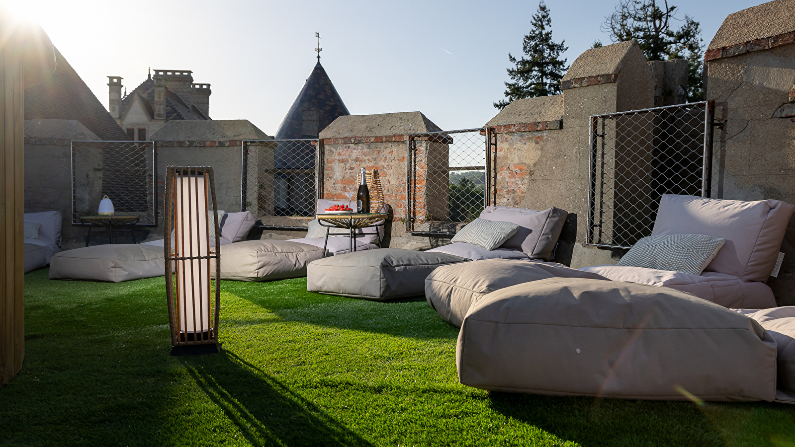 CHATEAU DE COUCHES DIT DE MARGUERITE DE BOURGOGNE - RECEPTIONS ET ROOFTOP