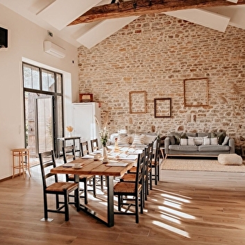 TOMETTE SINGULIERE - CHATEAU