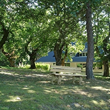 LA MAISON DU BEUVRAY - CENTRE CULTUREL MARCEL CORNELOUP - SAINT-LEGER-SOUS-BEUVRAY