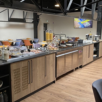 COMPLEXE DE SEMINAIRE ET DE LOISIRS - HOTEL 4* AUX ATELIERS