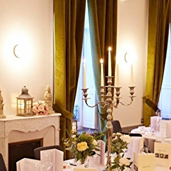 HOSTELLERIE CEDRE & SPA • BEAUNE - BEAUNE