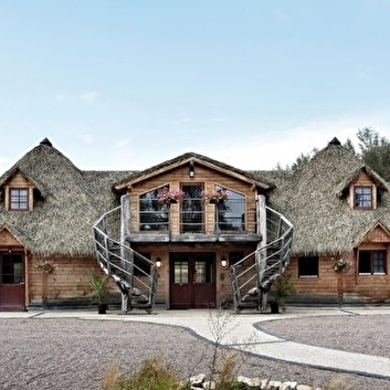 CABANES DES GRANDS LACS - CHASSEY-LES-MONTBOZON